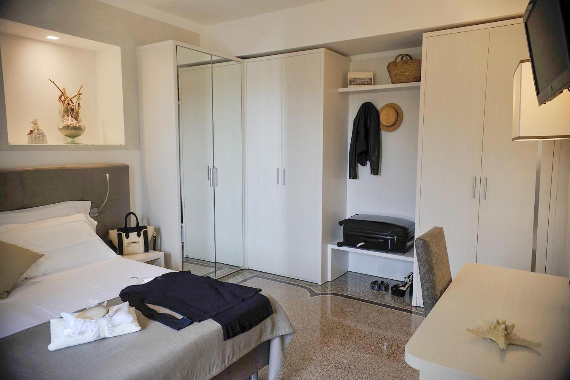 Hotel Villa Centa ヴァラッツェ エクステリア 写真