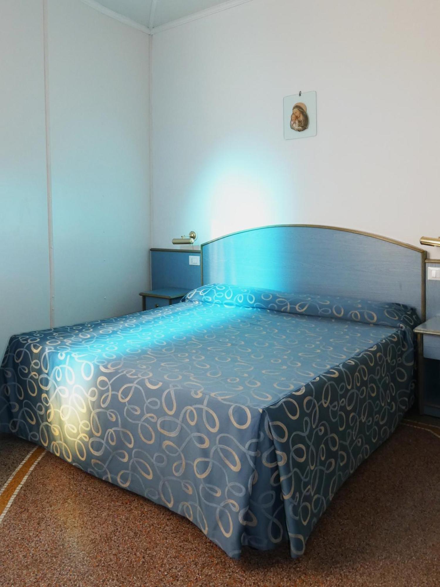 Hotel Villa Centa ヴァラッツェ 部屋 写真
