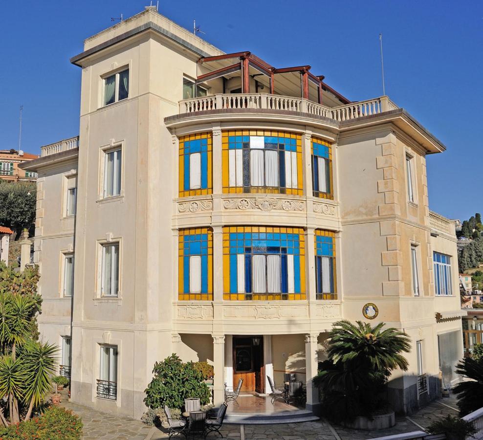 Hotel Villa Centa ヴァラッツェ エクステリア 写真