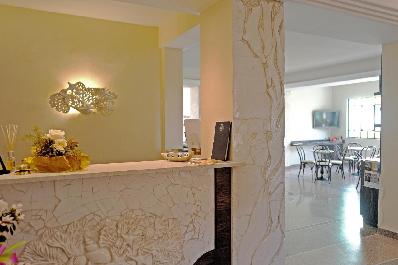 Hotel Villa Centa ヴァラッツェ エクステリア 写真
